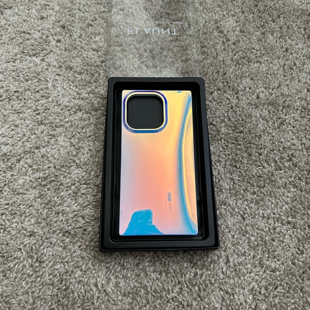 Flaunt iPhone 14 Pro Case